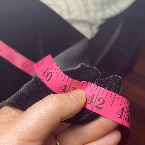 Express Women’s Black Velvet Faux Wrap holiday Midi Dress Size L Short Sleeve - Picture 10 of 10